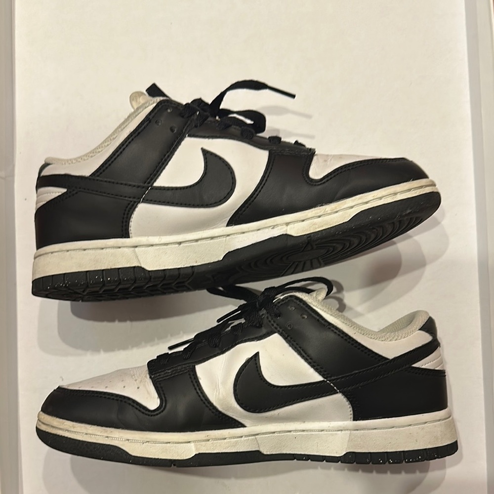 Nike Black and White Sneakers